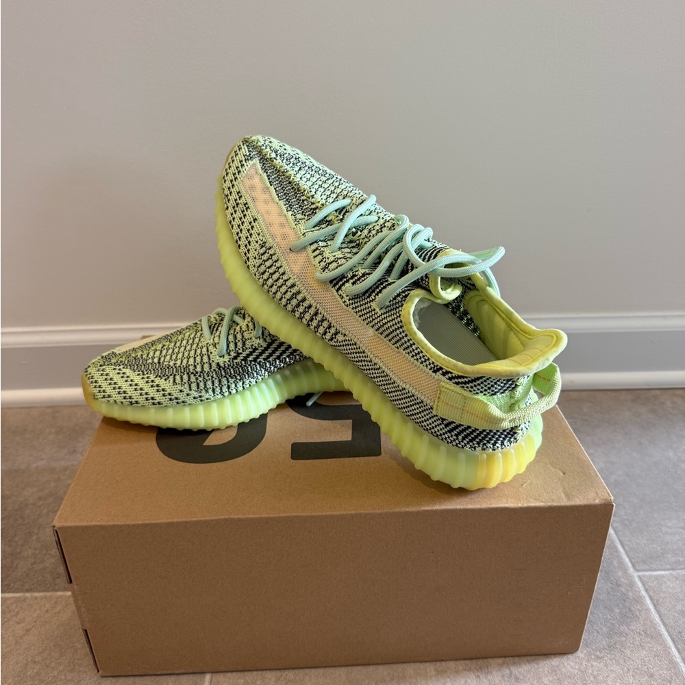 Adidas Yeezy Boost 350 V2 ‘YEEZREEL Non Reflective’ - Picture 4 of 7